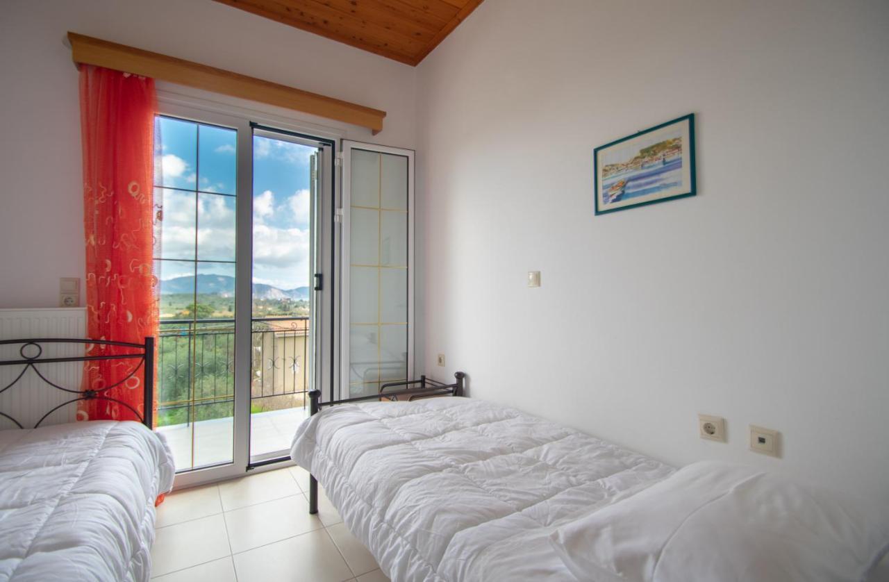 Family Private Homes & Sea View Lithakia  外观 照片