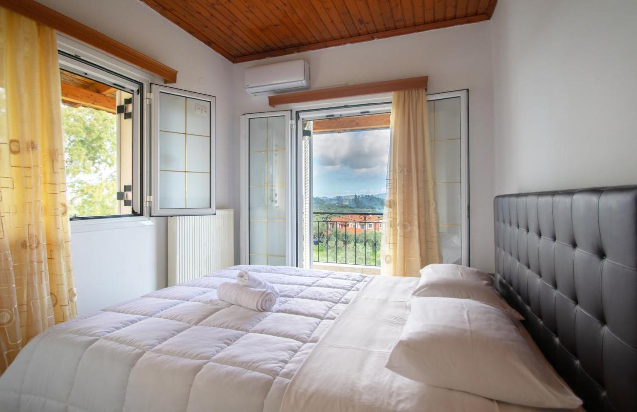 Family Private Homes & Sea View Lithakia  外观 照片