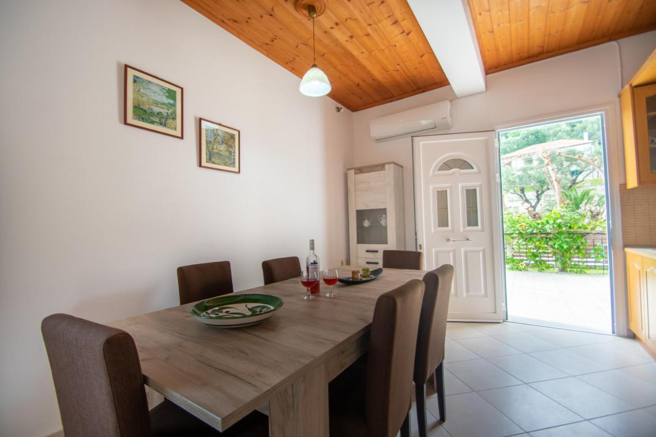 Family Private Homes & Sea View Lithakia  外观 照片
