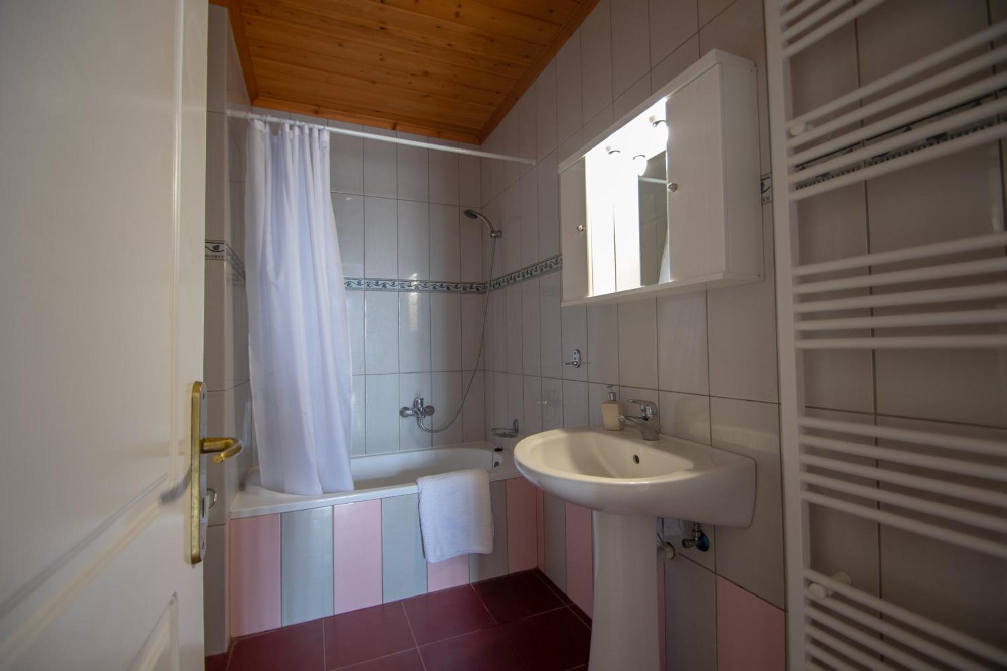 Family Private Homes & Sea View Lithakia  外观 照片
