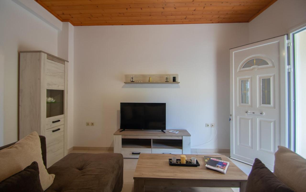 Family Private Homes & Sea View Lithakia  外观 照片