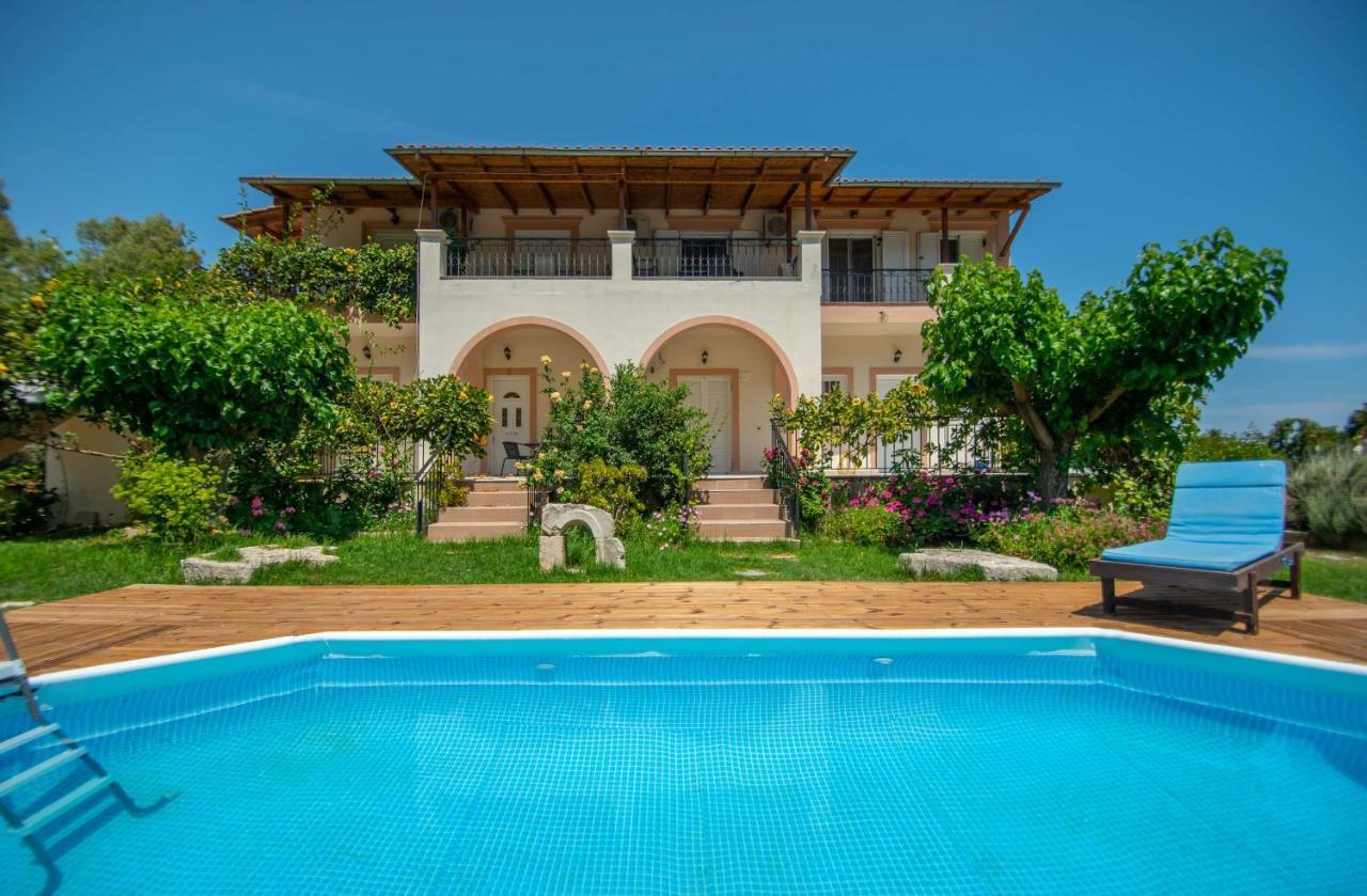 Family Private Homes & Sea View Lithakia  外观 照片